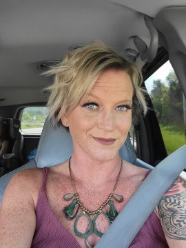 lowkeyChloé de Finistère, France